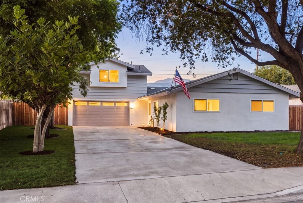 Home at 919 Majella Avenue, La Verne — photo 2 of 12