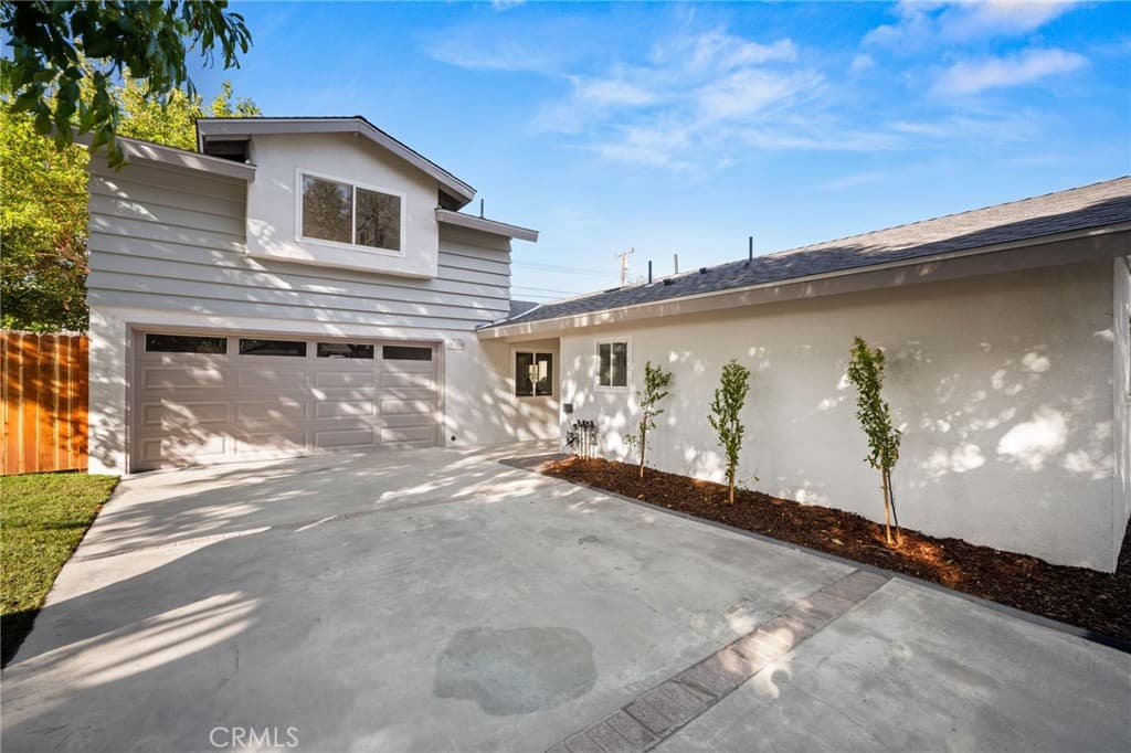 Home at 919 Majella Avenue, La Verne — photo 5 of 12