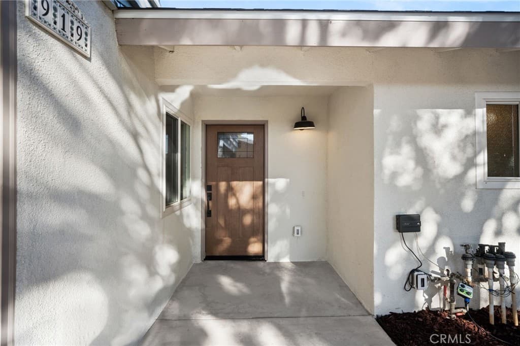 Home at 919 Majella Avenue, La Verne — photo 6 of 12