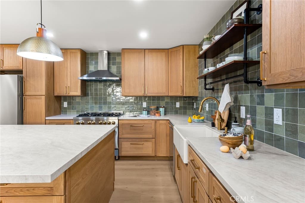 Home at 919 Majella Avenue, La Verne — photo 10 of 12