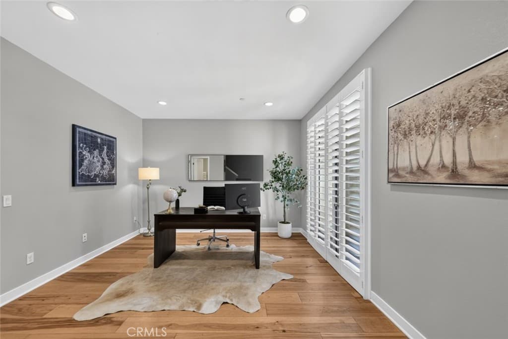 Condo at 553 W Foothill Boulevard 130, Glendora — photo 5 of 12