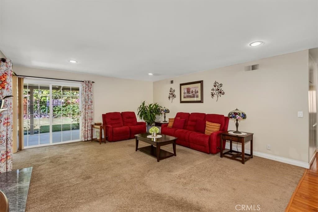 Home at 1167 Reggio Place, Pomona — photo 7 of 12