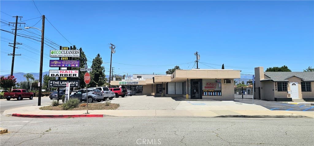 Commercial at 610 N Azusa Avenue, West Covina — photo 2 of 12