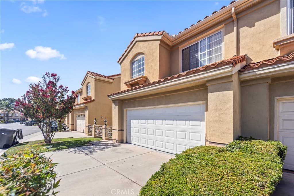 Townhouse at 607 Wild Rose, San Dimas — photo 3 of 12