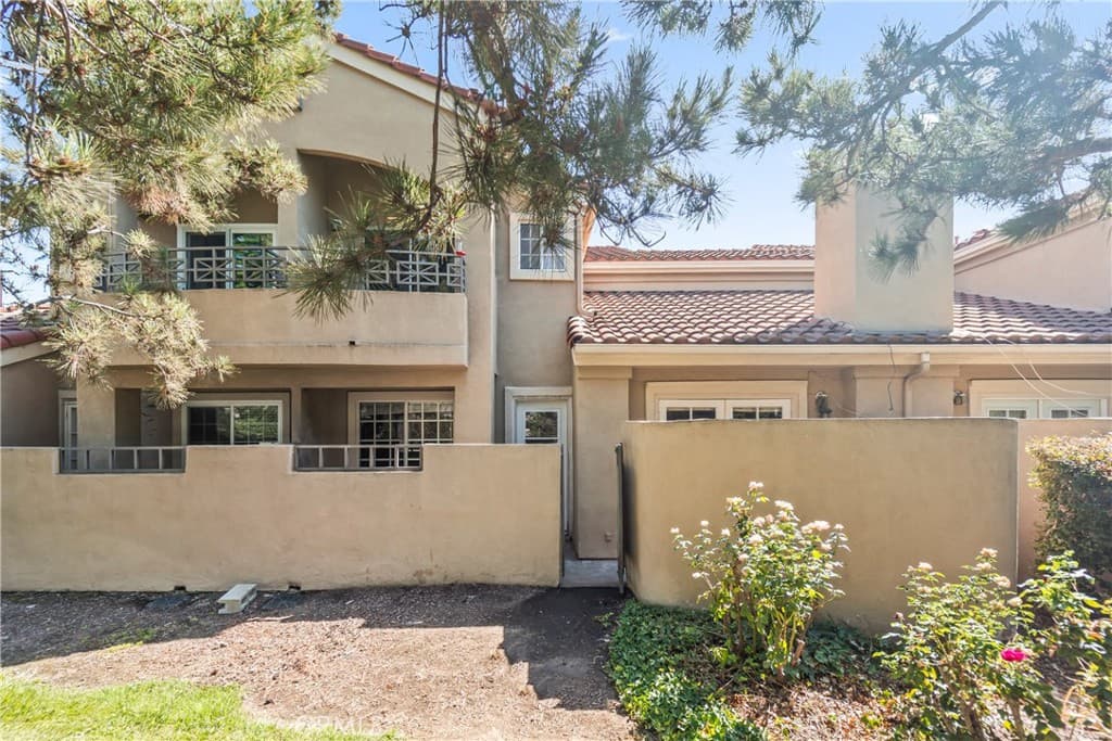 Townhouse at 607 Wild Rose, San Dimas — photo 4 of 12