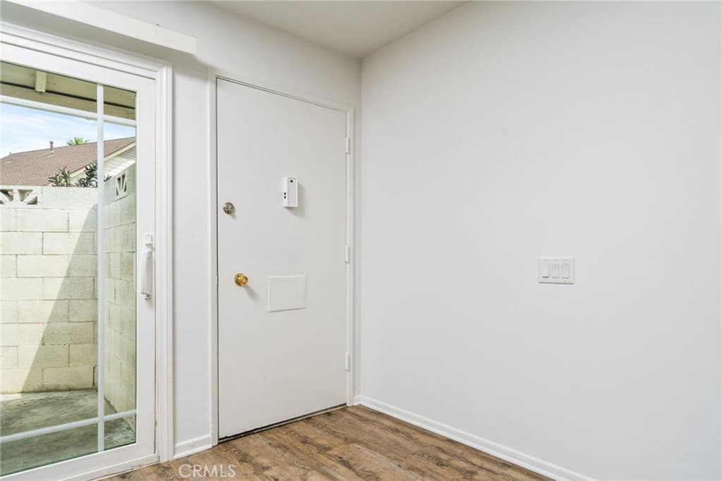 Home at 663 S Indian Hill Boulevard C, Claremont — photo 5 of 12