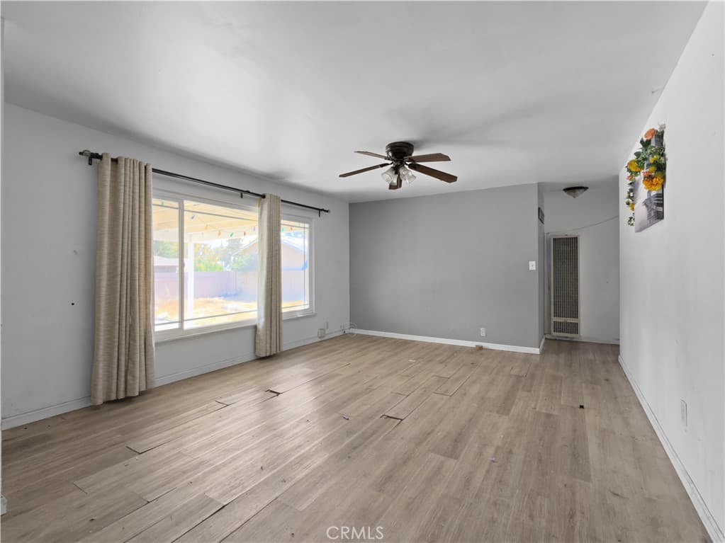 Home at 612 Verde Vista Avenue, Pomona — photo 9 of 12