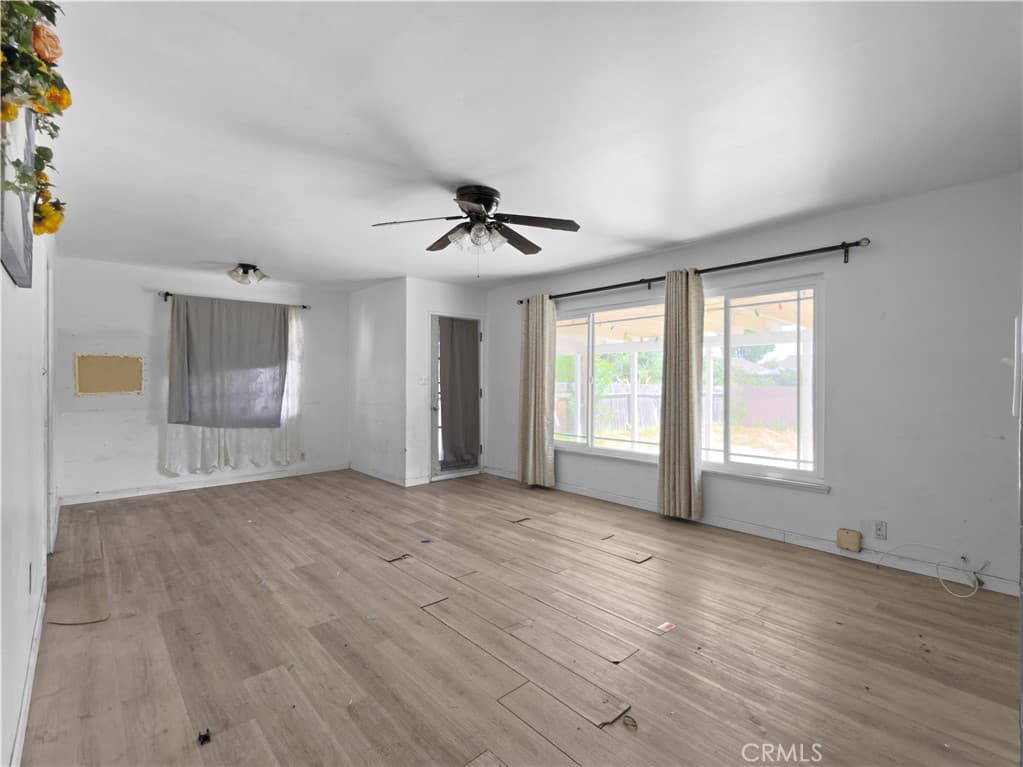 Home at 612 Verde Vista Avenue, Pomona — photo 10 of 12