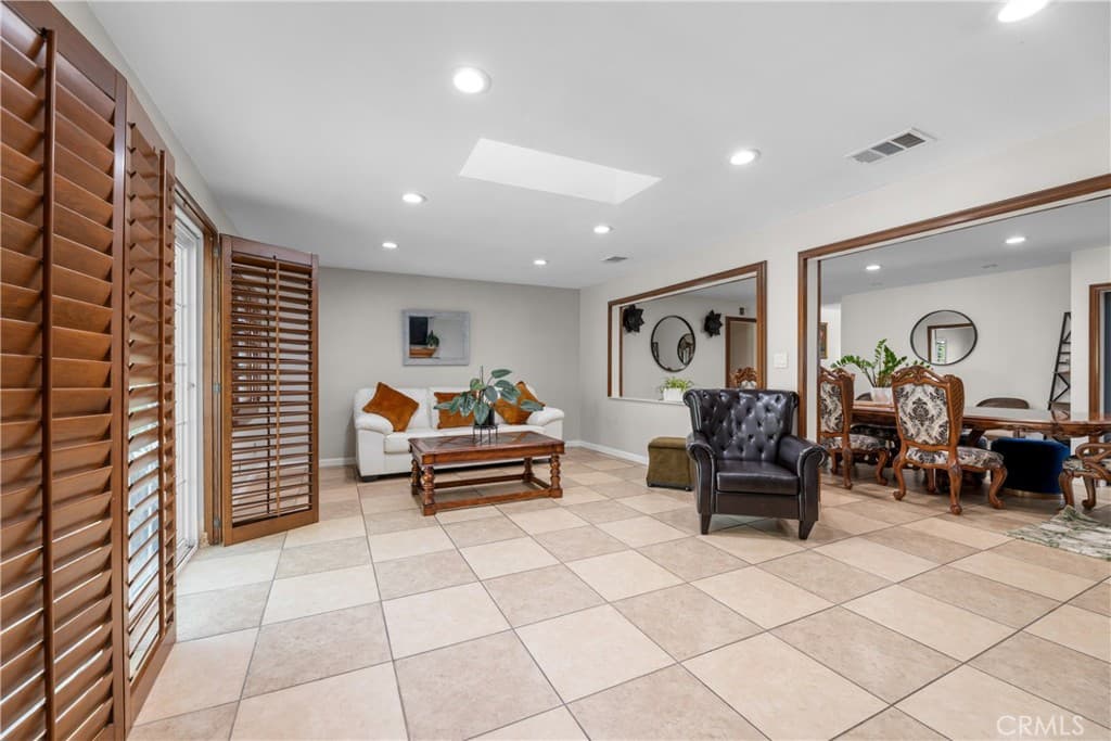 Home at 438 Cabana, La Puente — photo 11 of 12