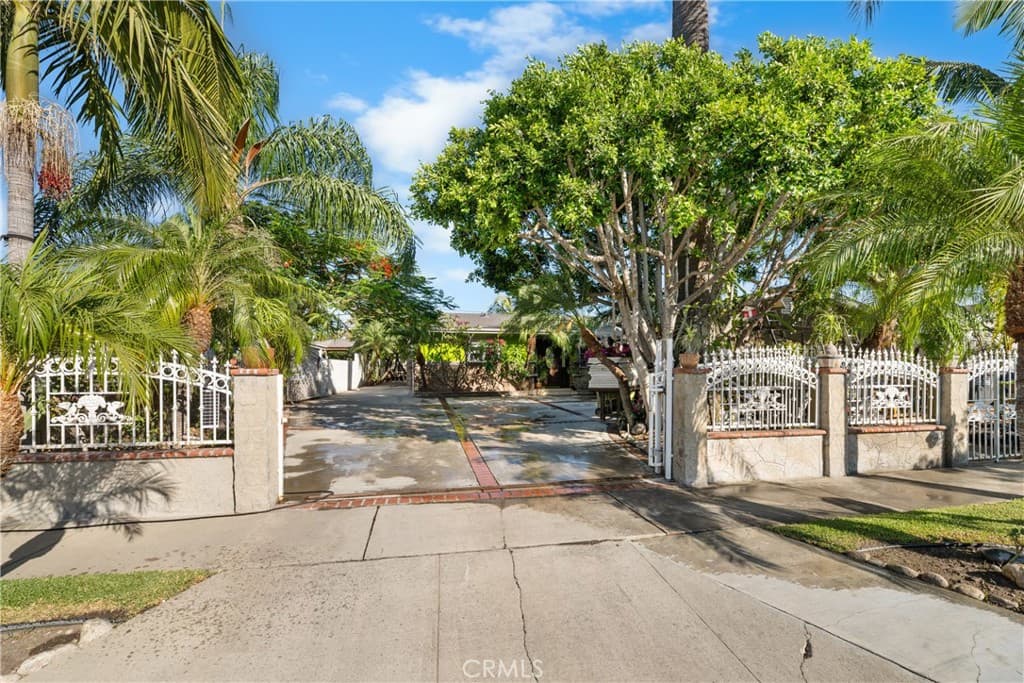 Home at 438 Cabana, La Puente — photo 3 of 12