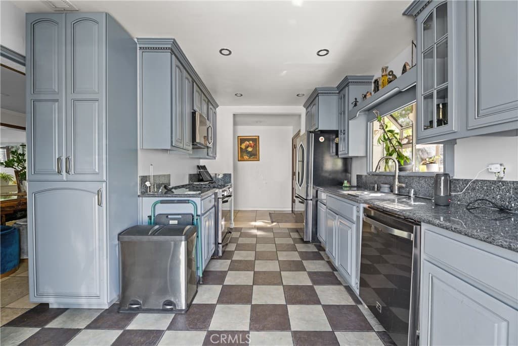 Home at 438 Cabana, La Puente — photo 9 of 12