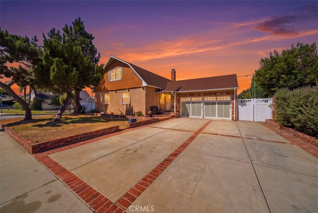 Home at 805 N Lyman Avenue, Covina — photo 1 of 12