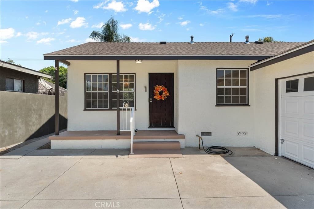 Home at 806 Sunkist Avenue, La Puente — photo 2 of 12