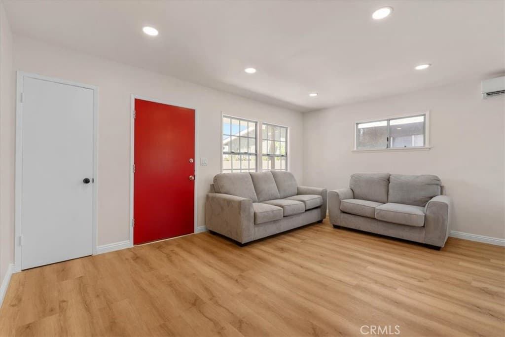 Home at 806 Sunkist Avenue, La Puente — photo 6 of 12