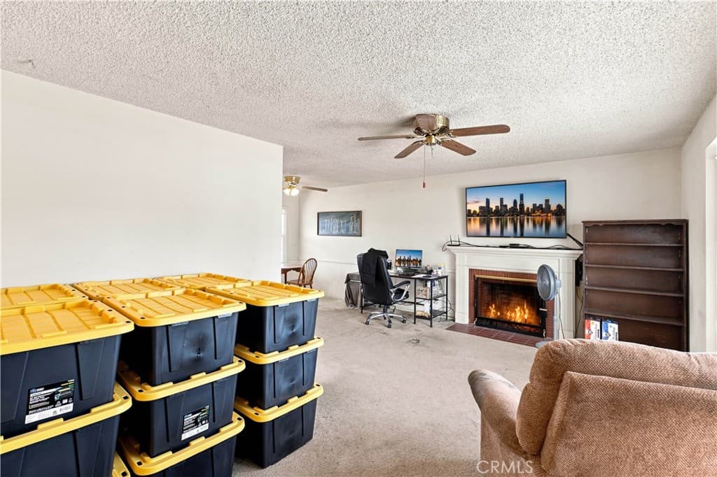 Home at 868 James Place, Pomona — photo 3 of 12