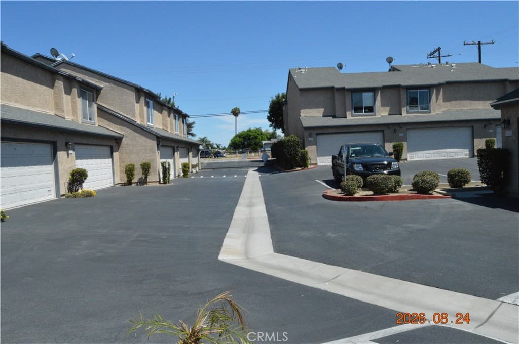 Townhouse at 681 N Lark Ellen, Covina — photo 5 of 12