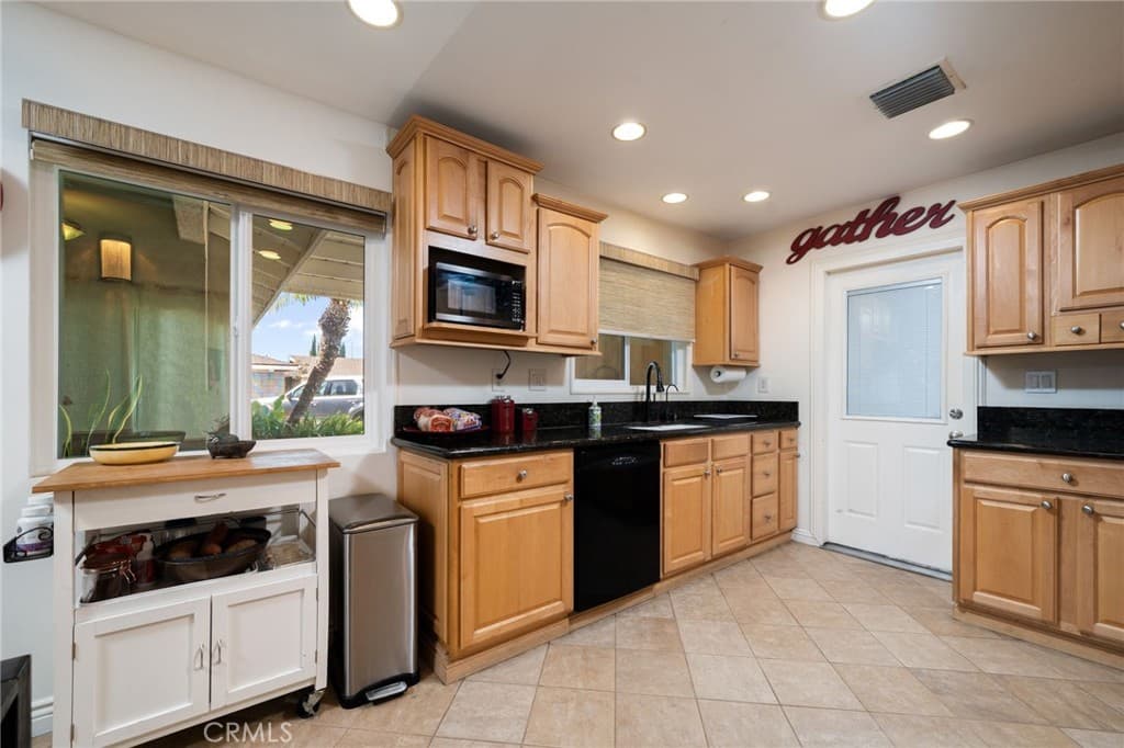 Home at 1000 Alessandro Avenue, La Verne — photo 9 of 12