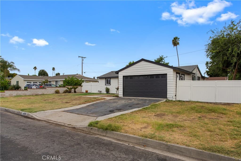 Home at 16212 E Elgenia Street, Covina — photo 2 of 12