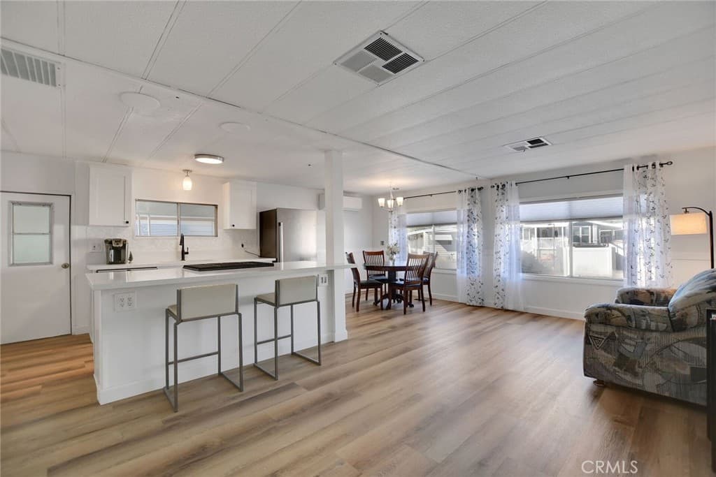 Home at 840 Foothill Boulevard 27, Azusa — photo 8 of 12