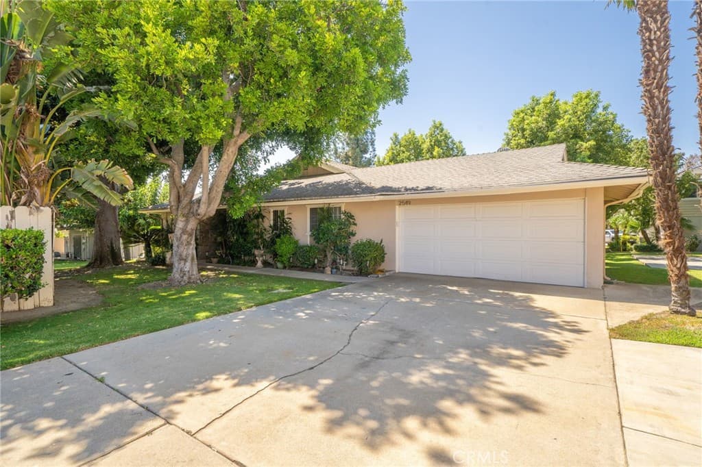 Home at 2549 College Lane, La Verne — photo 3 of 12