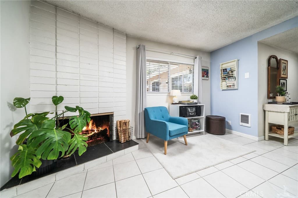 Home at 2549 College Lane, La Verne — photo 8 of 12