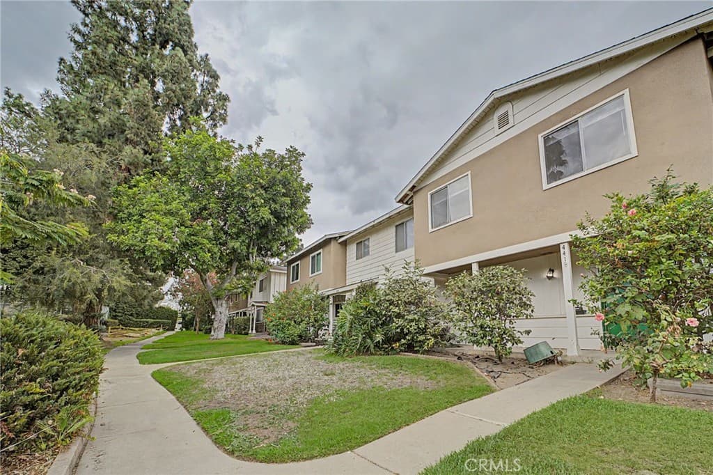 Condo at 441 Ave N Rockvale, Azusa — photo 2 of 12