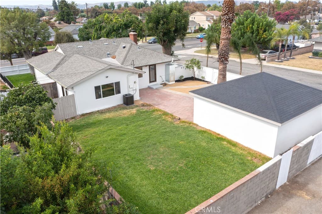 Home at 643 San Bernardino Avenue, Pomona — photo 11 of 12