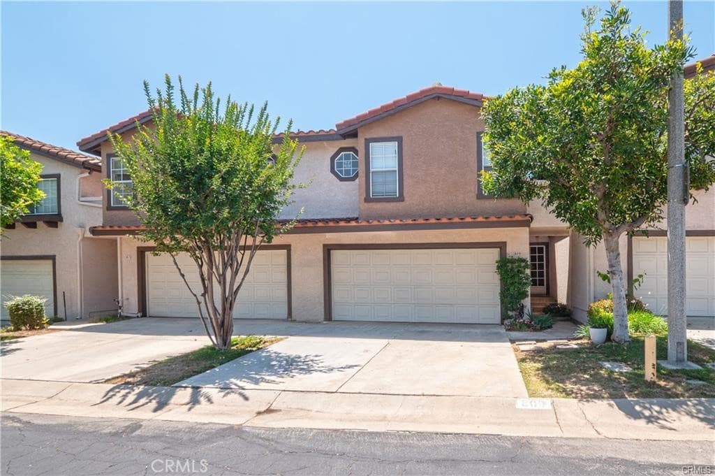Townhouse at 809 Tiverton Court, San Dimas — photo 4 of 12
