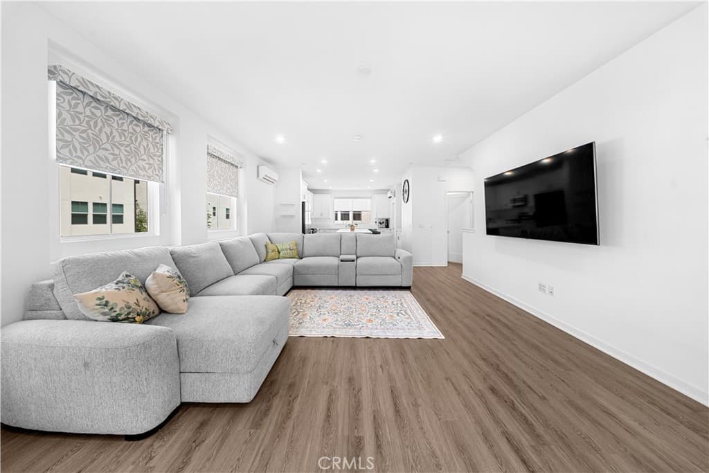 Condo at 667 Lemon Lane, Covina — photo 9 of 12