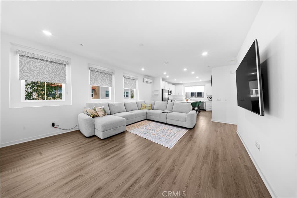 Condo at 667 Lemon Lane, Covina — photo 10 of 12