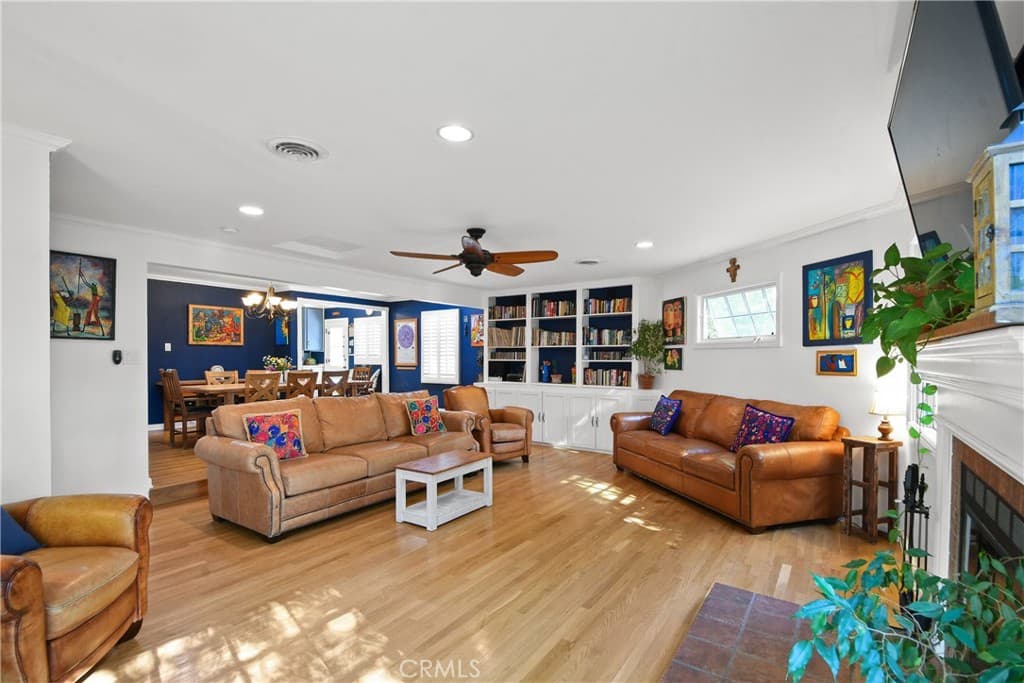 Home at 346 Saint Bonaventure, Claremont — photo 4 of 12