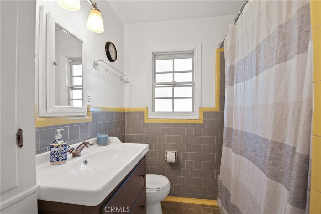Home at 346 Saint Bonaventure, Claremont — photo 9 of 12