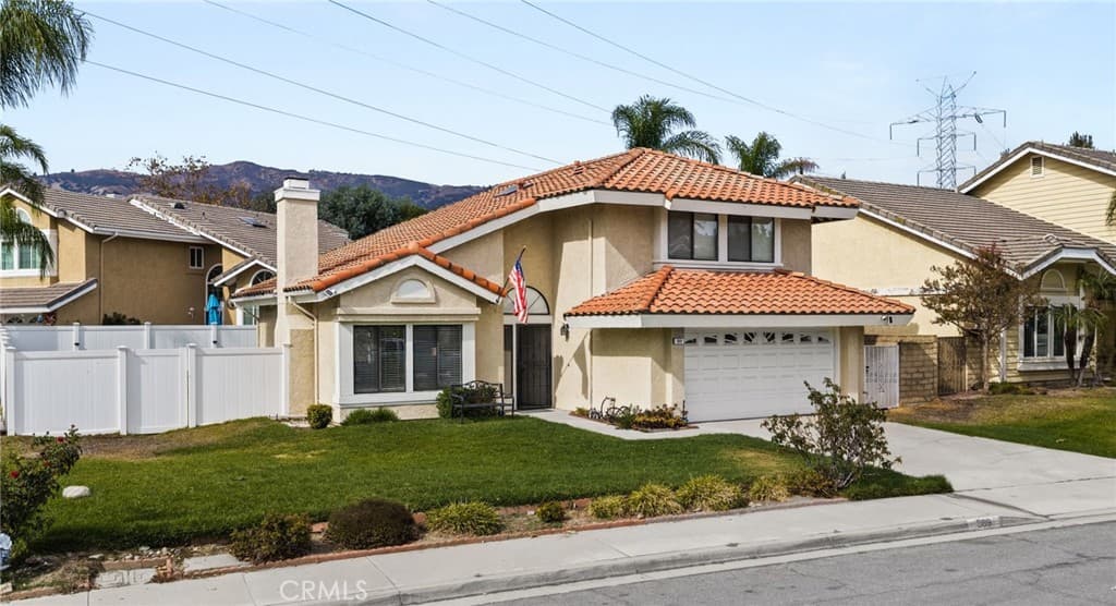 Home at 389 Conestoga Road, San Dimas — photo 2 of 12