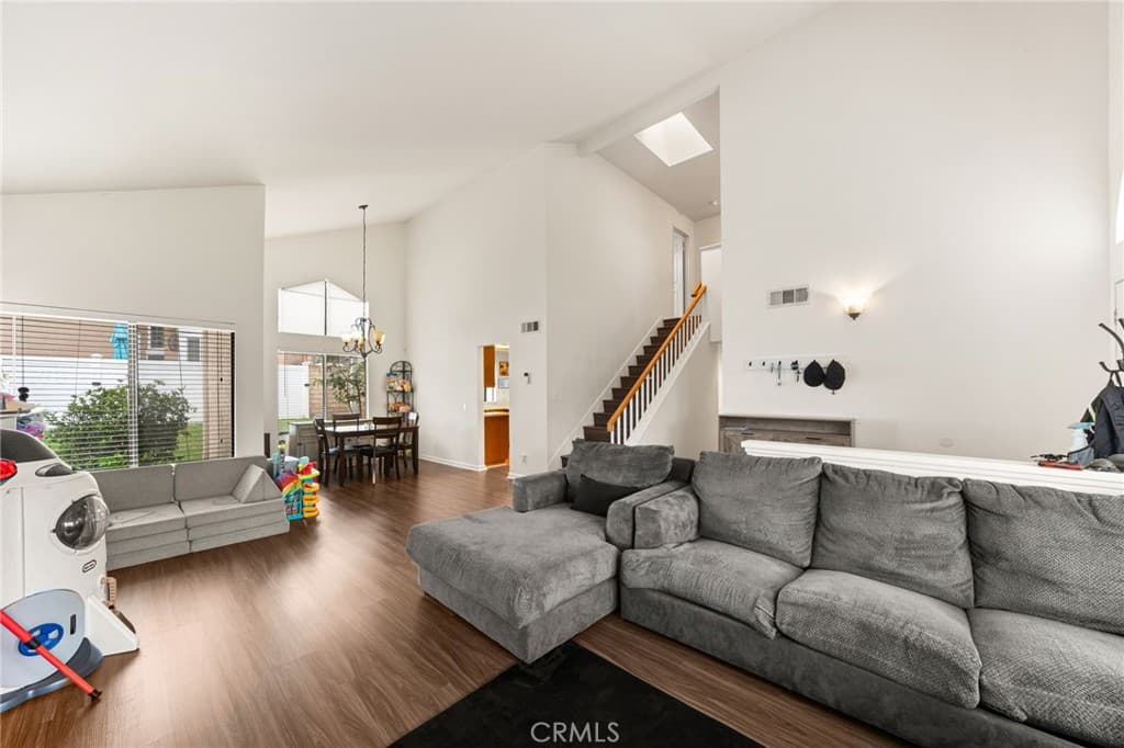Home at 389 Conestoga Road, San Dimas — photo 11 of 12