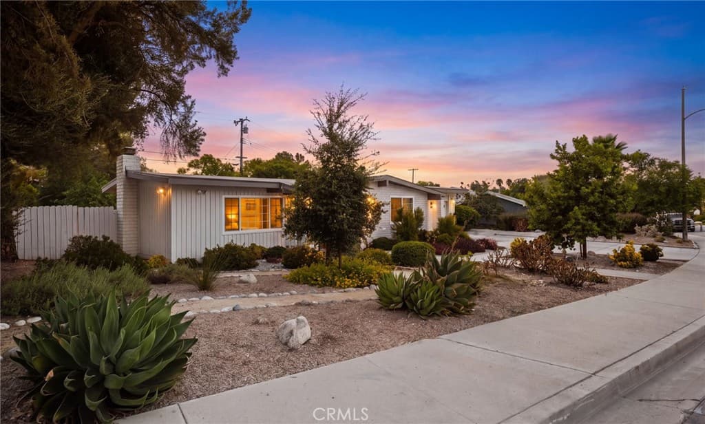 Home at 1686 Longwood Avenue, Claremont — photo 2 of 12