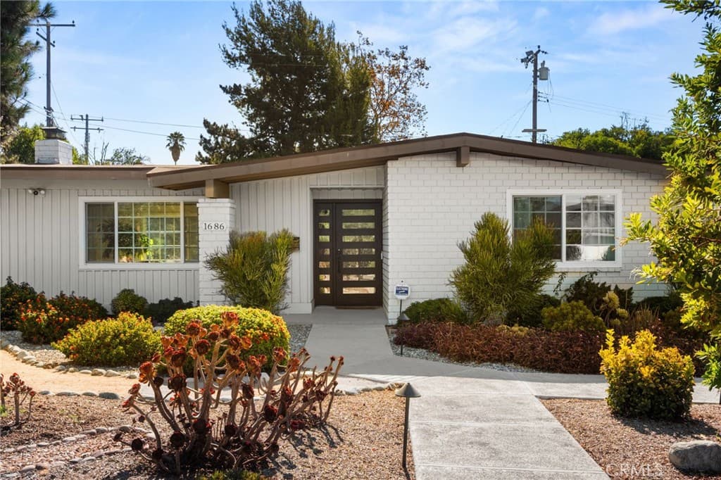 Home at 1686 Longwood Avenue, Claremont — photo 7 of 12