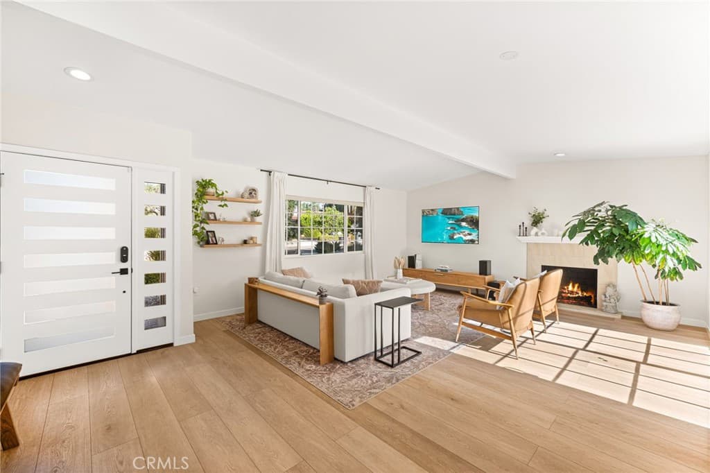 Home at 1686 Longwood Avenue, Claremont — photo 8 of 12