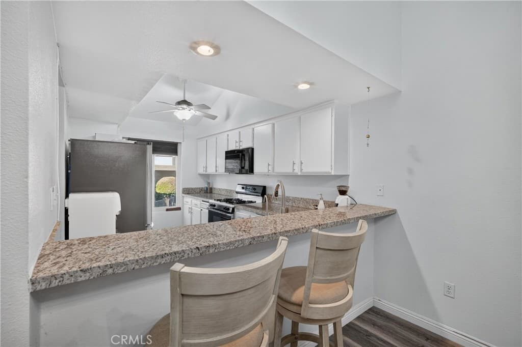 Condo at 1616 Aspen Village, West Covina — photo 10 of 12