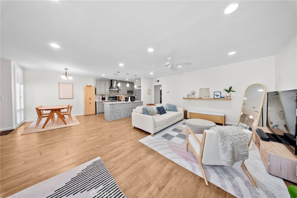 Condo at 1200 W Huntington Drive 19, Arcadia — photo 3 of 12