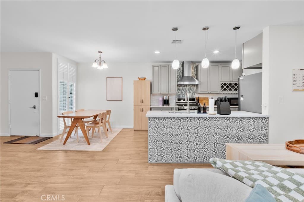 Condo at 1200 W Huntington Drive 19, Arcadia — photo 6 of 12