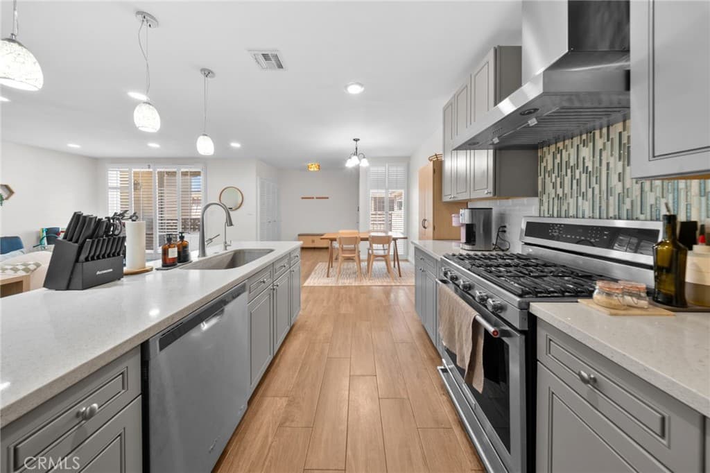 Condo at 1200 W Huntington Drive 19, Arcadia — photo 10 of 12