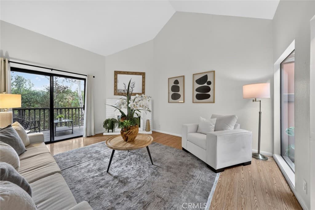 Townhouse at 130 E Via Vaquero, San Dimas — photo 2 of 12