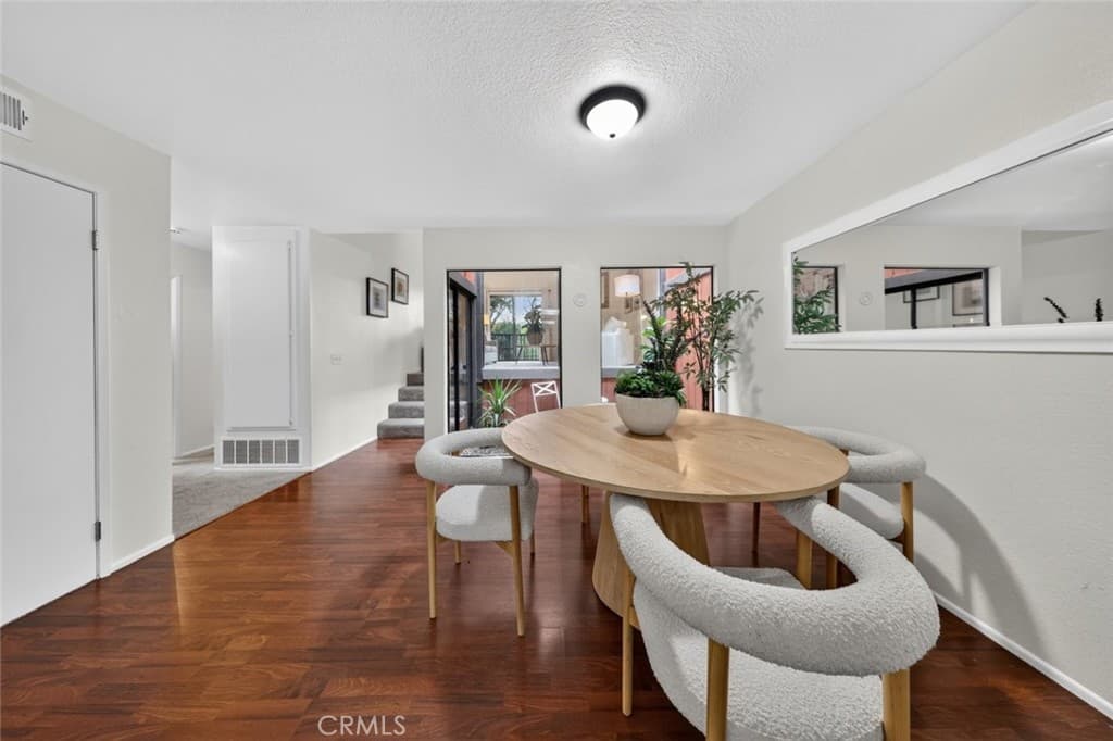 Townhouse at 130 E Via Vaquero, San Dimas — photo 4 of 12