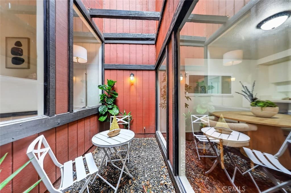 Townhouse at 130 E Via Vaquero, San Dimas — photo 10 of 12