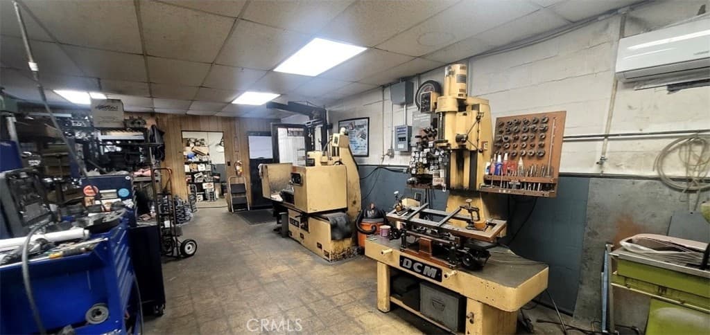 Commercial at 840 E 2nd, Pomona — photo 5 of 6