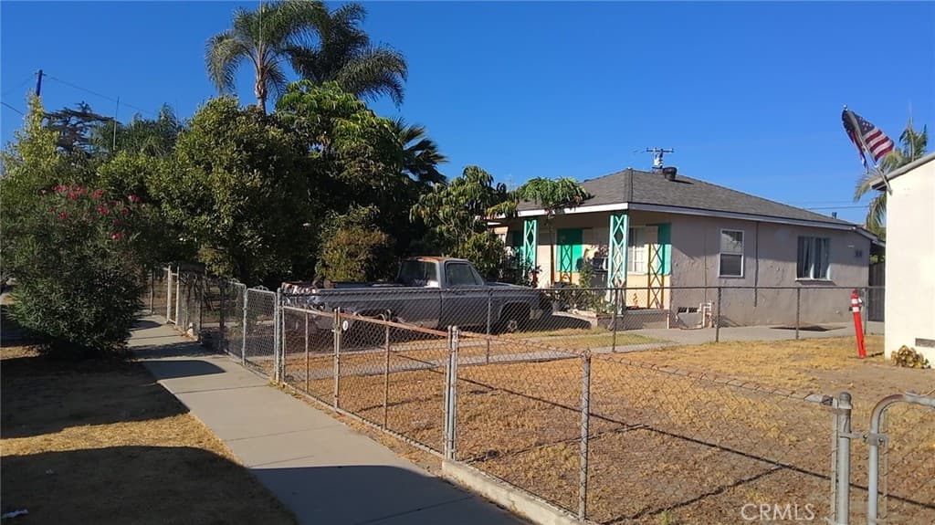Home at 5028 Wimmer, Baldwin Park — photo 2 of 11