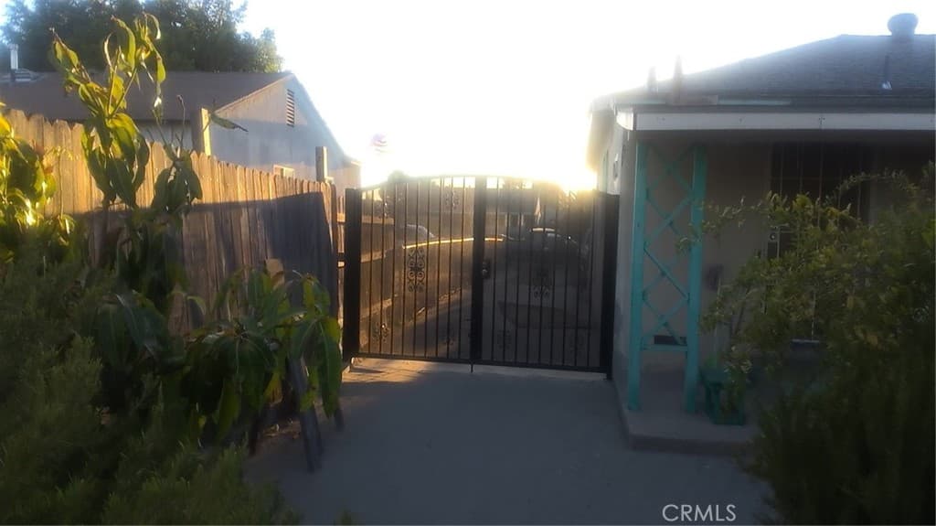 Home at 5028 Wimmer, Baldwin Park — photo 5 of 11