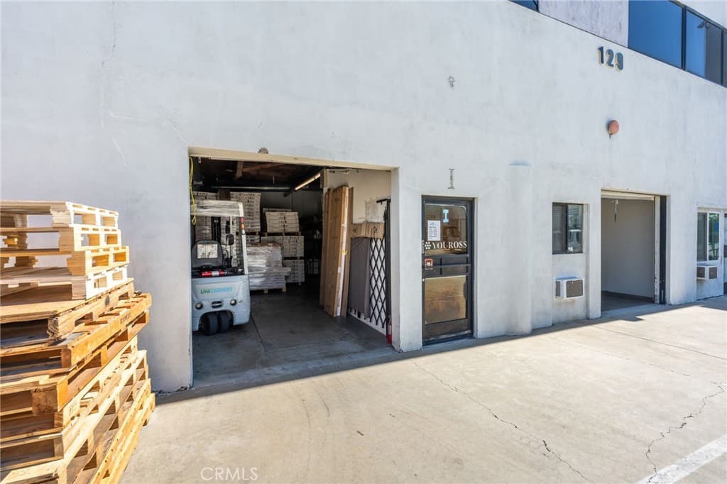 Commercial at 129 S 8th, La Puente — photo 11 of 12