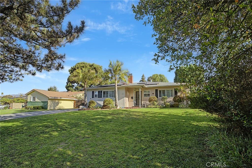 Home at 621 E Cypress Avenue, Glendora — photo 4 of 12