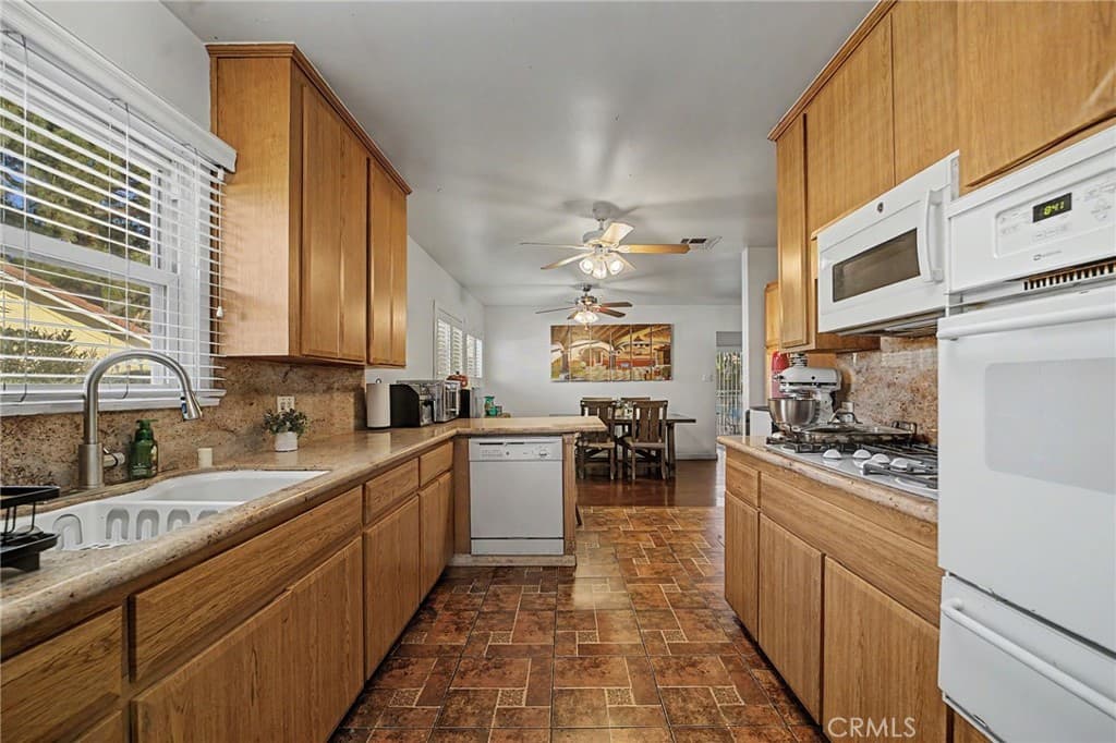 Home at 621 E Cypress Avenue, Glendora — photo 9 of 12